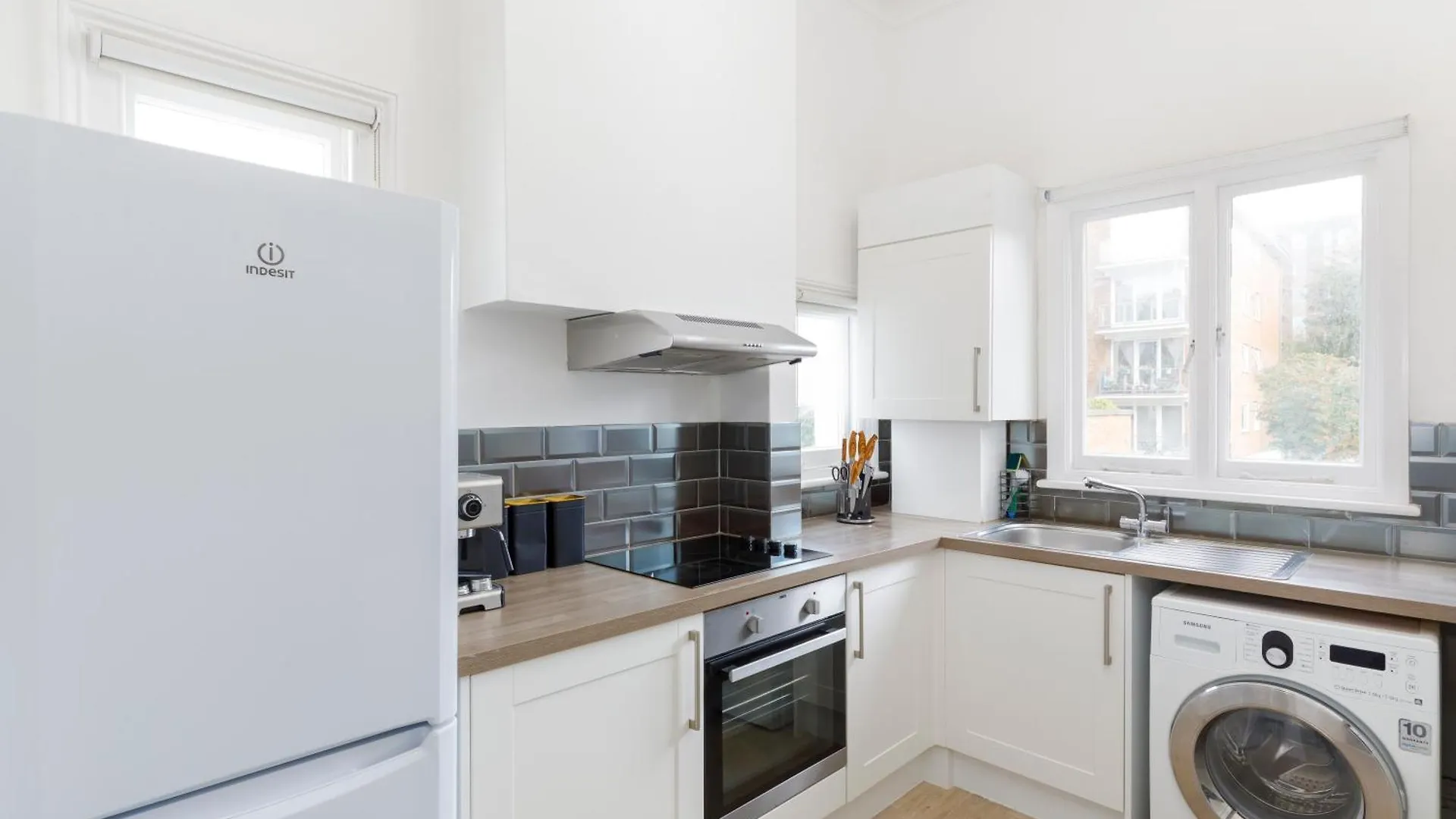 Apartment Lovely, Modern & Spacious 1-Bed Flat Central Hove